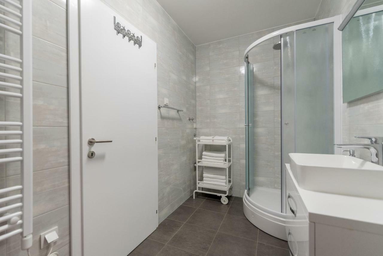 פרוי Villa Anja 1St Floor מראה חיצוני תמונה