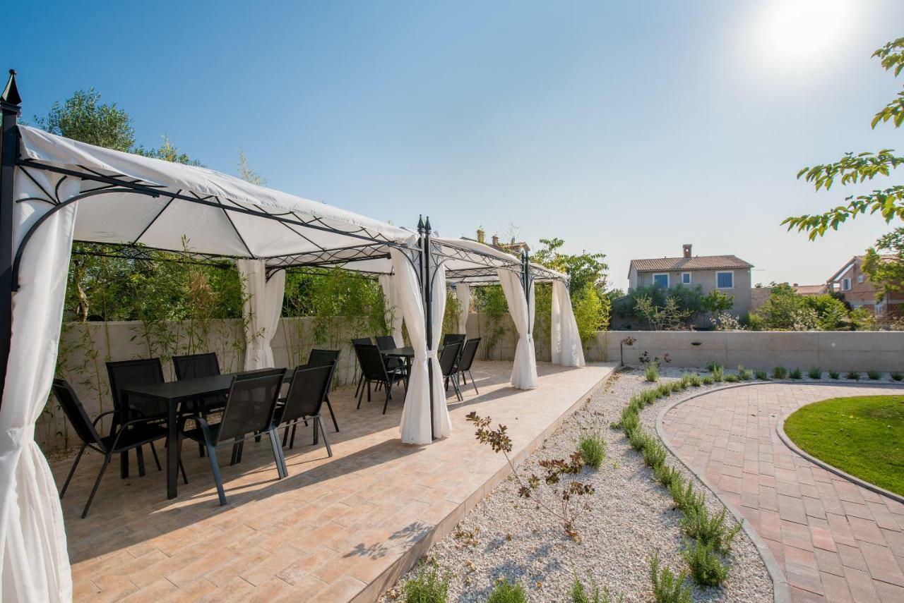 פרוי Villa Anja 1St Floor מראה חיצוני תמונה