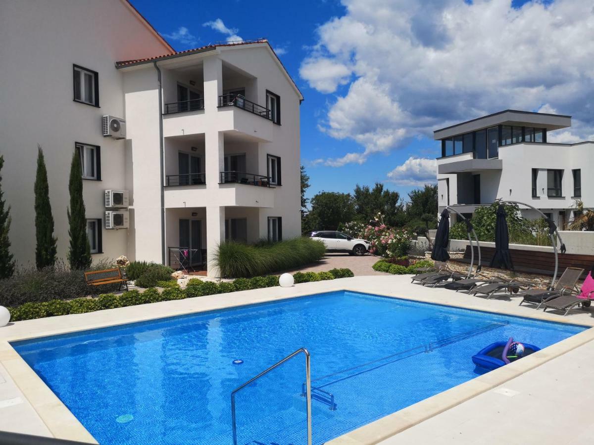 פרוי Villa Anja 1St Floor מראה חיצוני תמונה