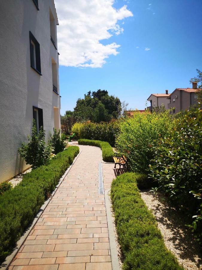פרוי Villa Anja 1St Floor מראה חיצוני תמונה