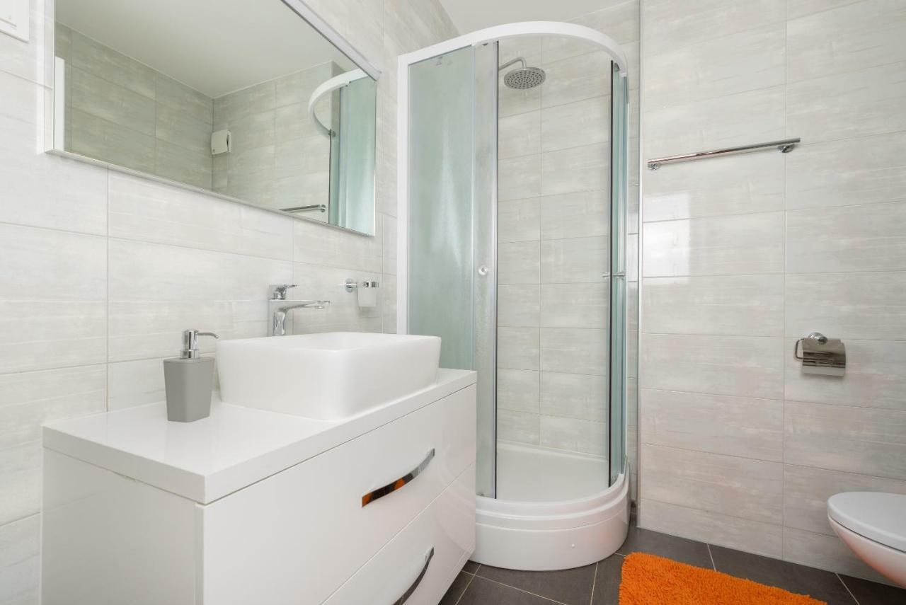 פרוי Villa Anja 1St Floor מראה חיצוני תמונה