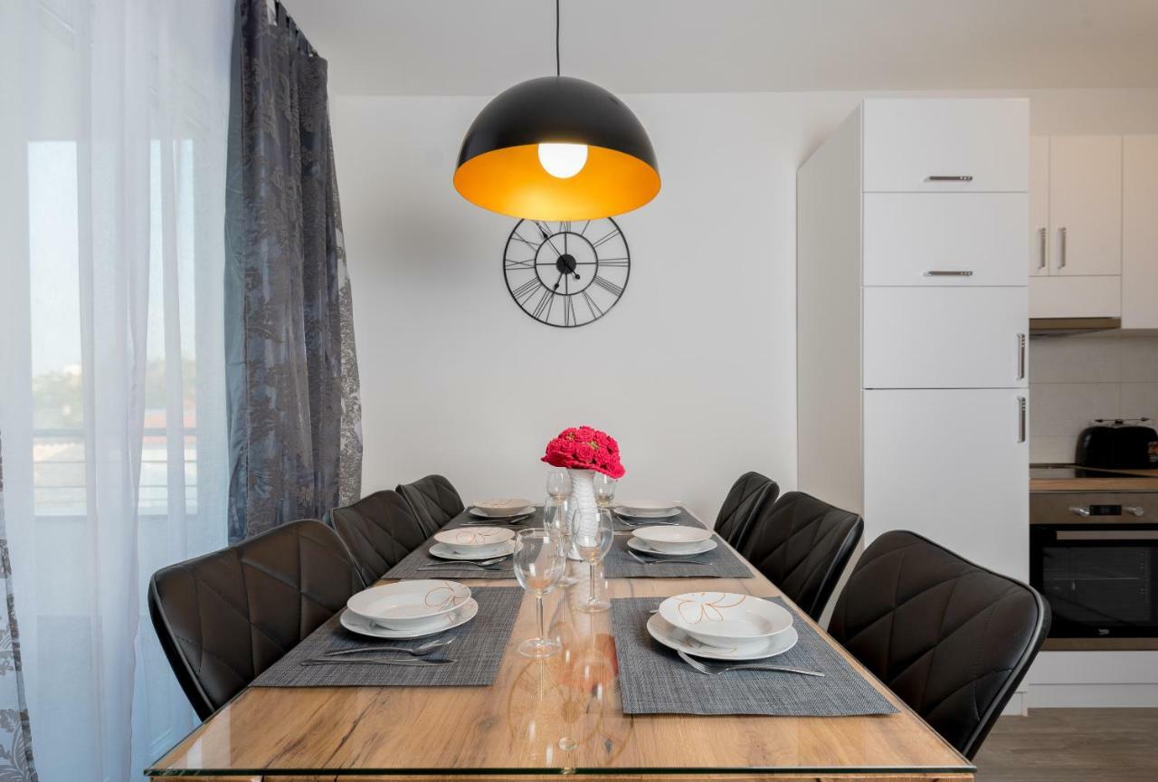 פרוי Villa Anja 1St Floor מראה חיצוני תמונה