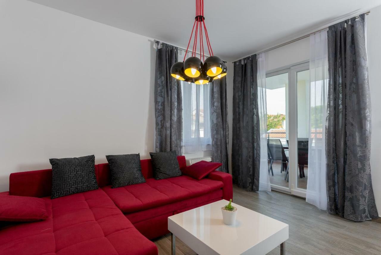 פרוי Villa Anja 1St Floor מראה חיצוני תמונה